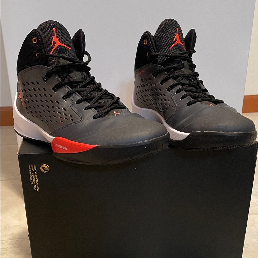 Nike Jordan Rising High men’s size 10 1/2